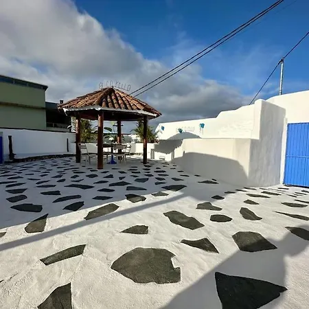 Con Piscina Climatizada Holiday home *